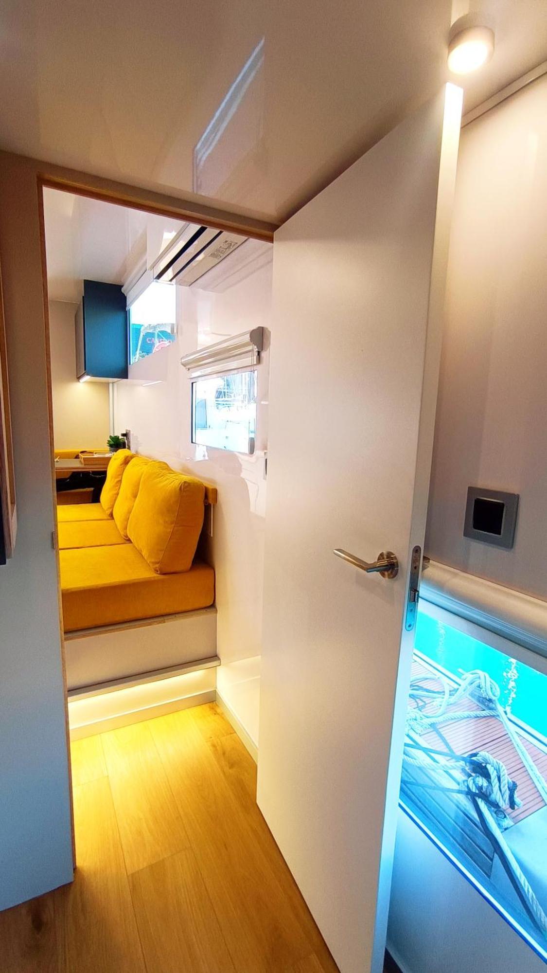 Casa Flotante En El Puerto De Vigo - Different Charter 호텔 외부 사진