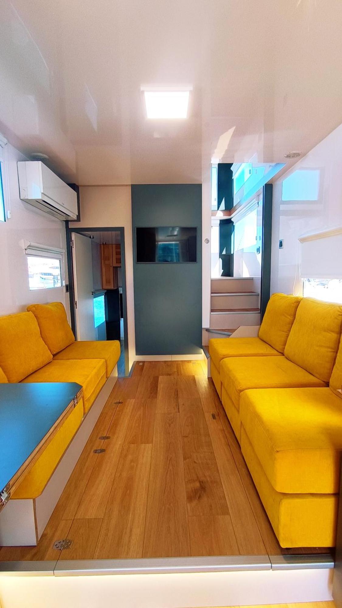 Casa Flotante En El Puerto De Vigo - Different Charter 호텔 외부 사진