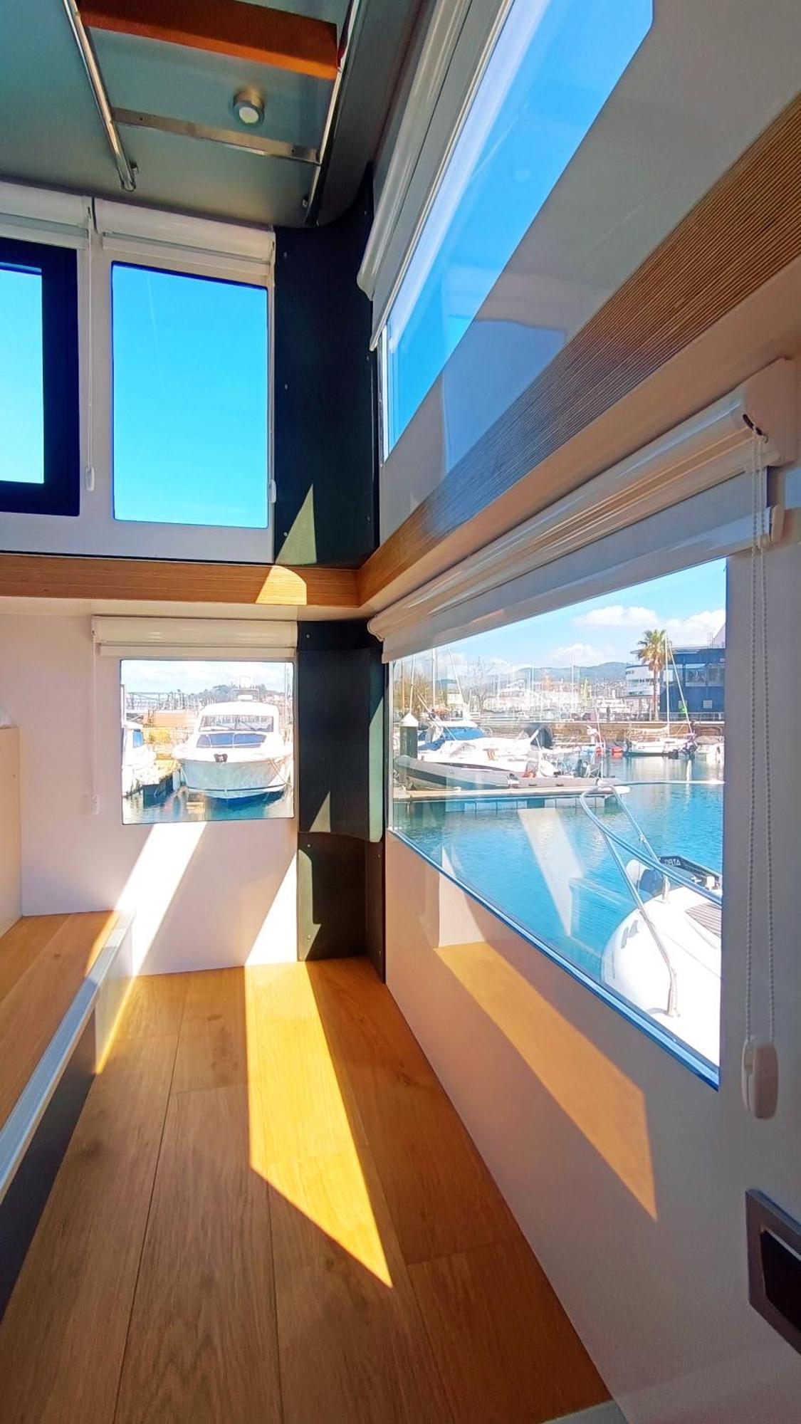 Casa Flotante En El Puerto De Vigo - Different Charter 호텔 외부 사진